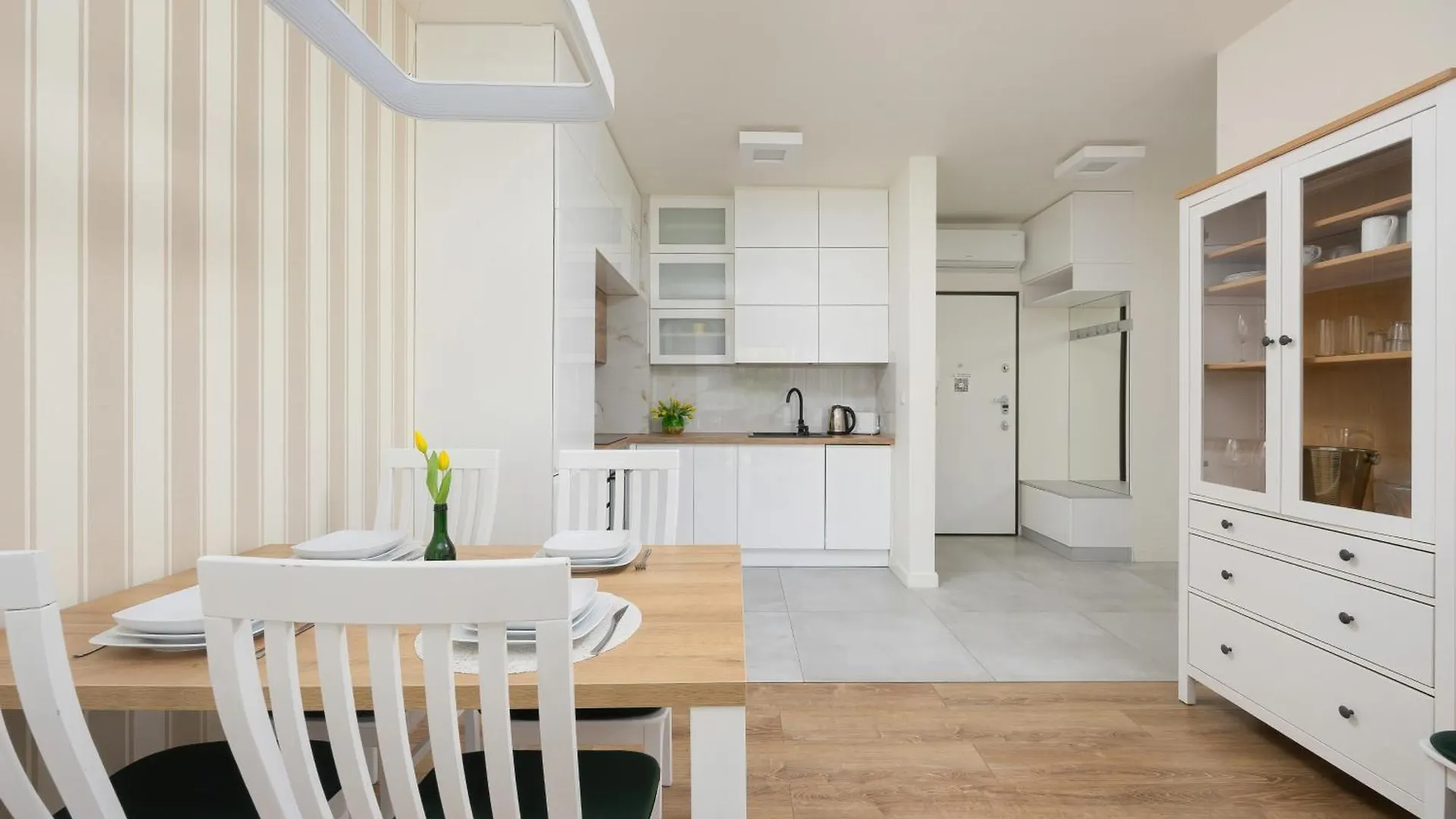 Woronicza Apartment By Solarento ワルシャワ ポーランド